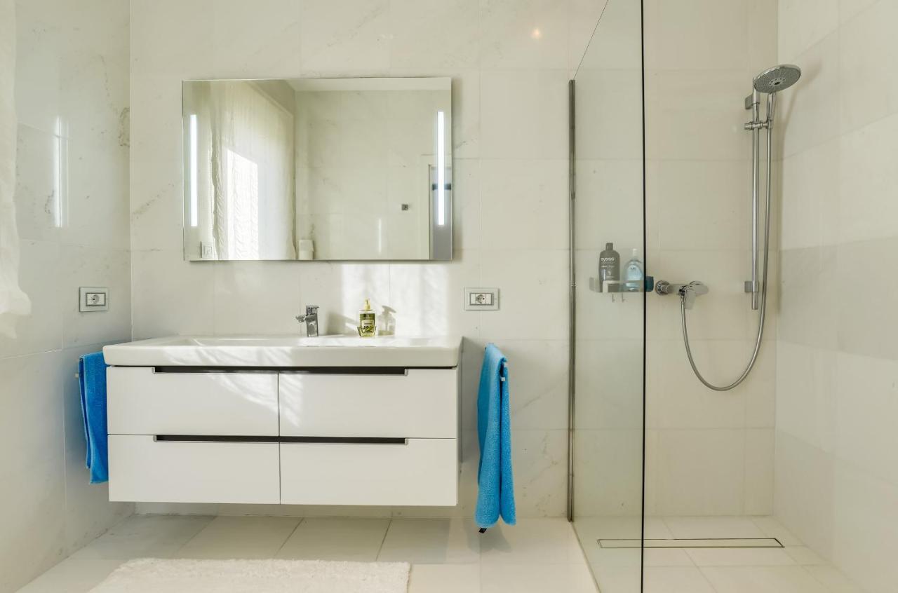 White House Stinjan Apartment Bagian luar foto