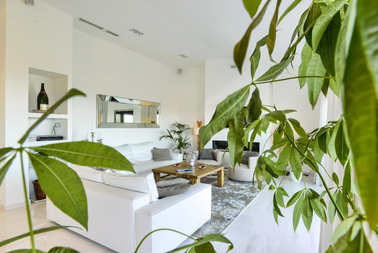 White House Stinjan Apartment Bagian luar foto