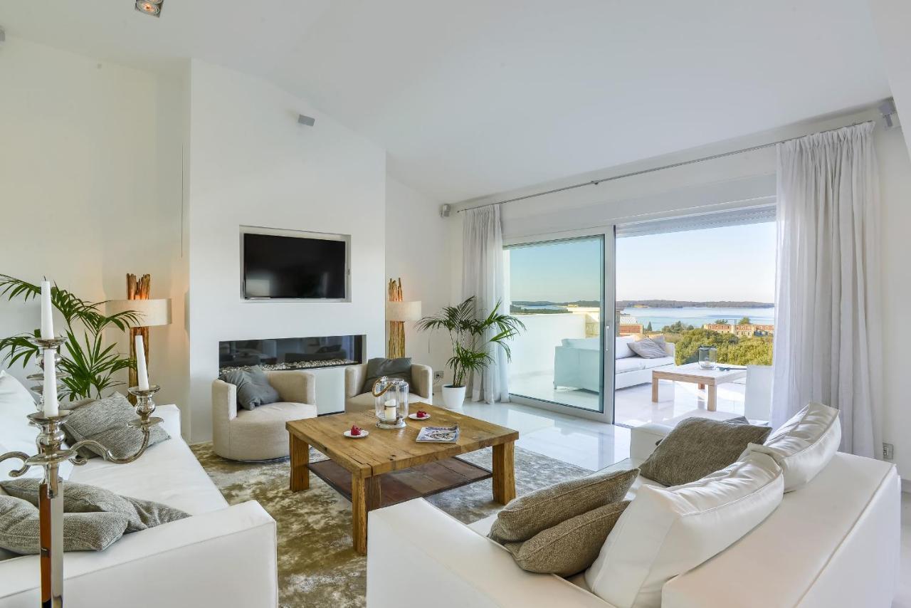 White House Stinjan Apartment Bagian luar foto