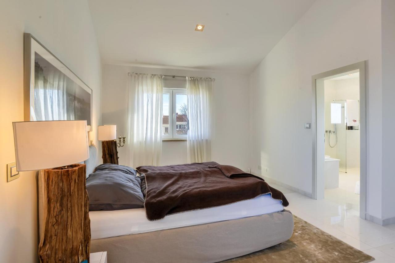 White House Stinjan Apartment Bagian luar foto