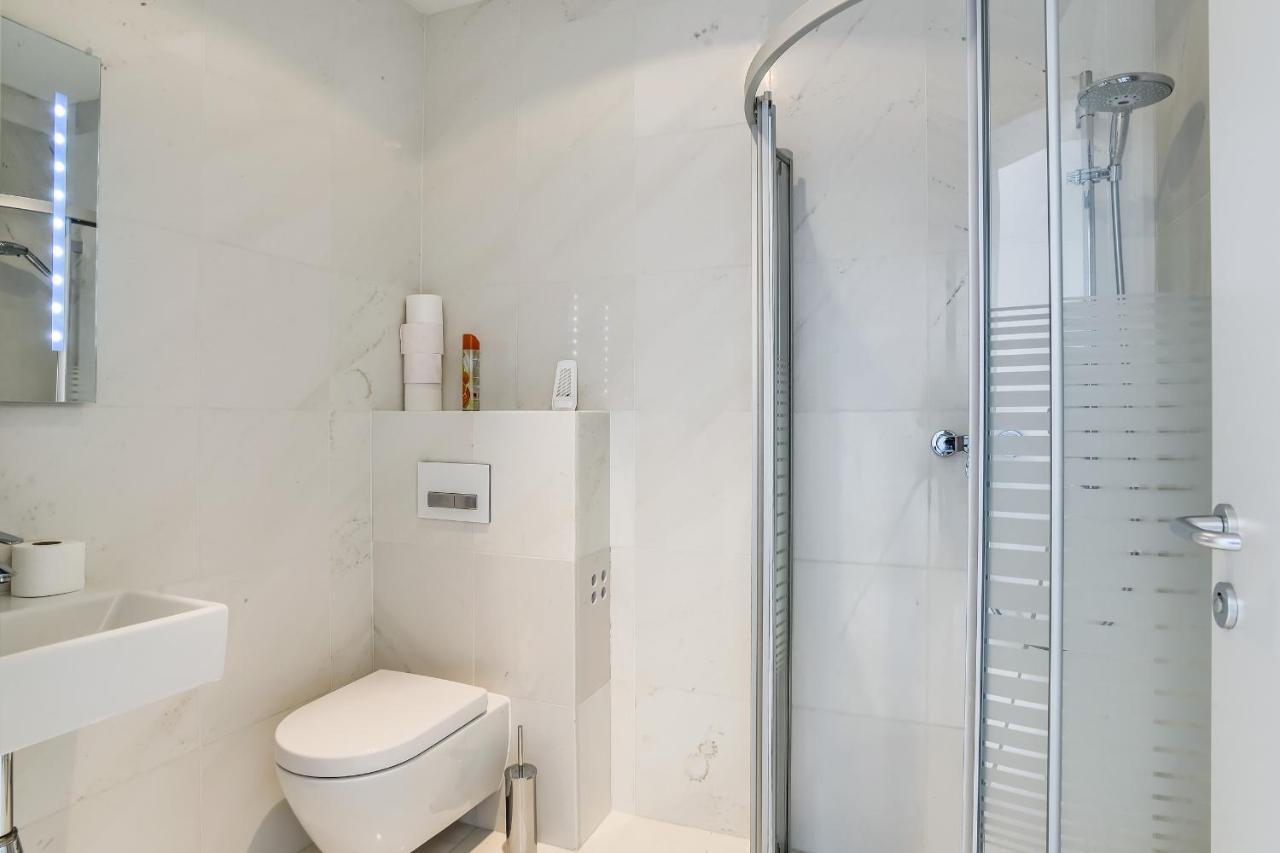 White House Stinjan Apartment Bagian luar foto